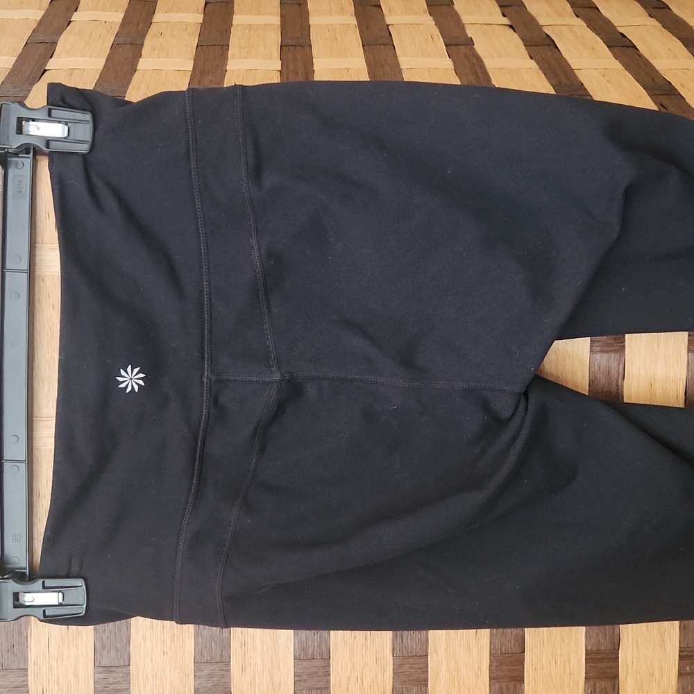 Athleta leggings - Picture 4 of 7